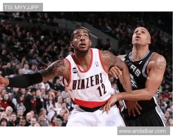 NBA季后赛首轮精彩对决开拓者与雷霆的激烈较量与战术分析