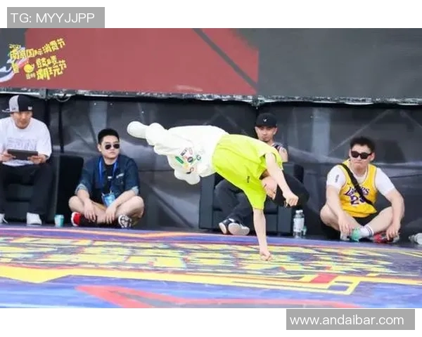 深圳街舞队在滑板精英赛中的战术表现分析与点评